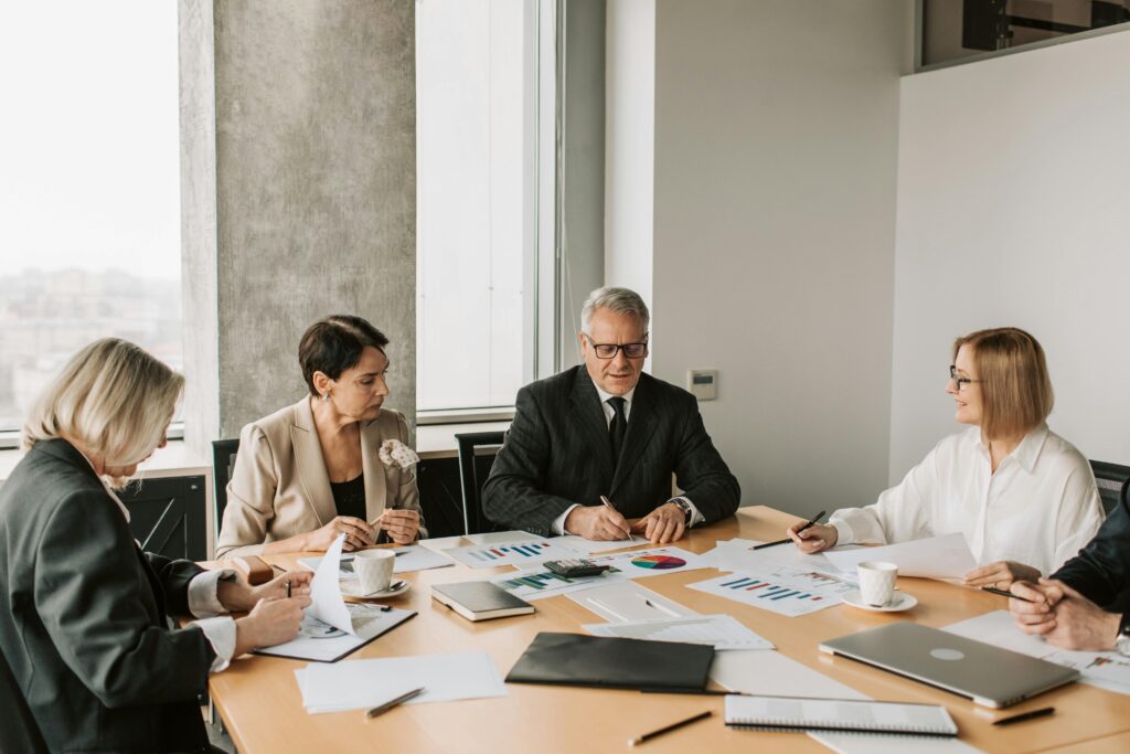 Business vs. Consumer Debt Collection: Key Differences